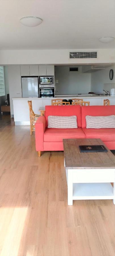 Camargue Beachfront Apartments Maroochydore Exteriör bild