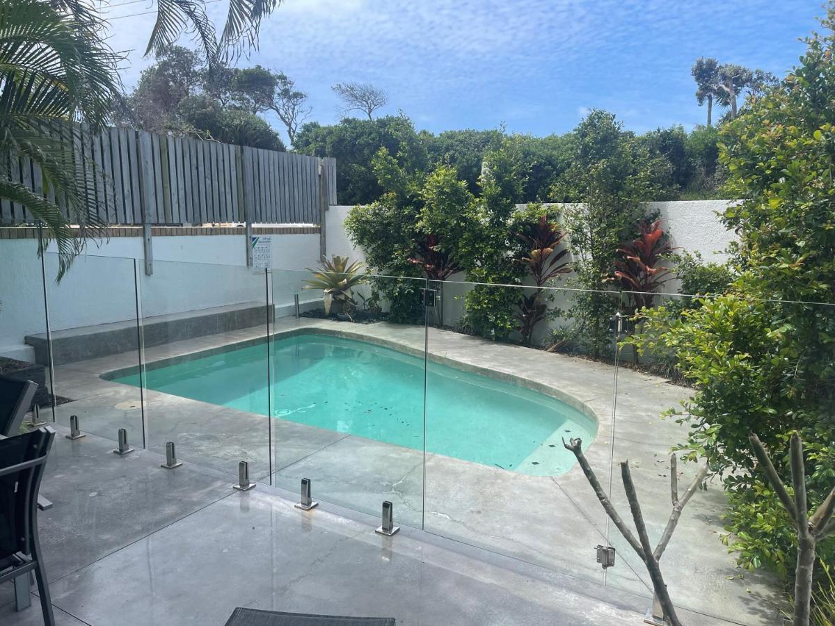 Camargue Beachfront Apartments Maroochydore Exteriör bild