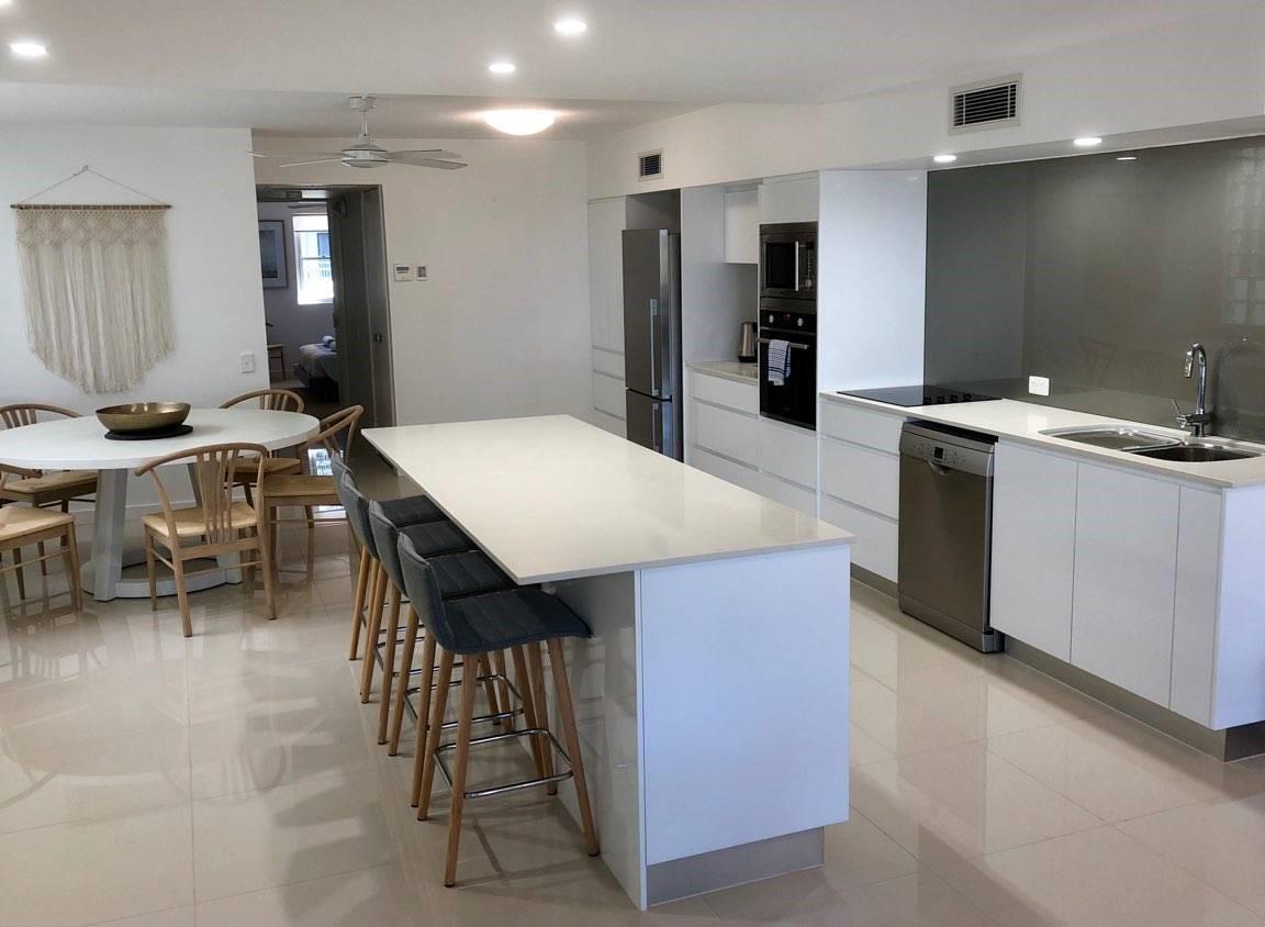 Camargue Beachfront Apartments Maroochydore Exteriör bild